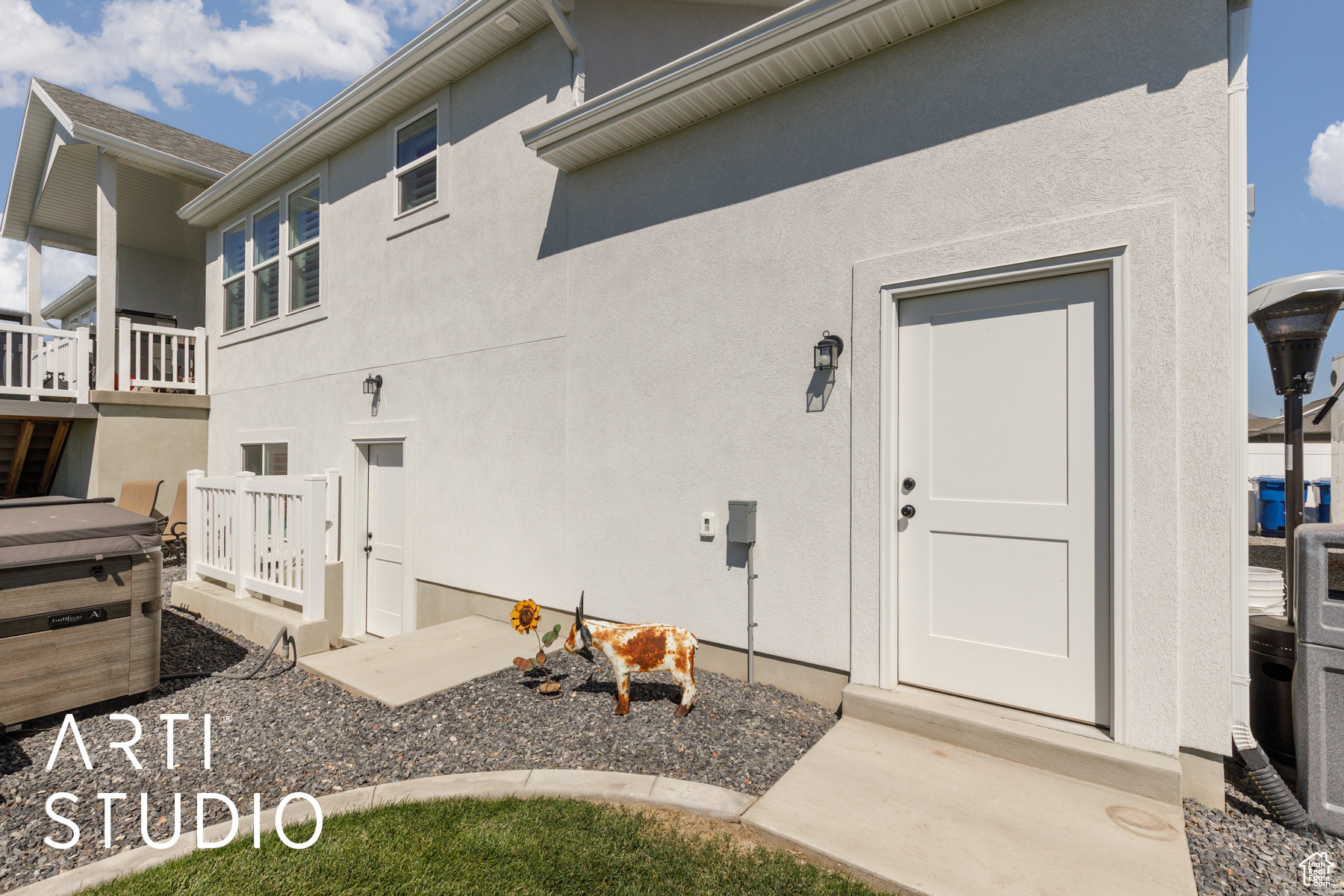 RIVER CROSSING - Residential