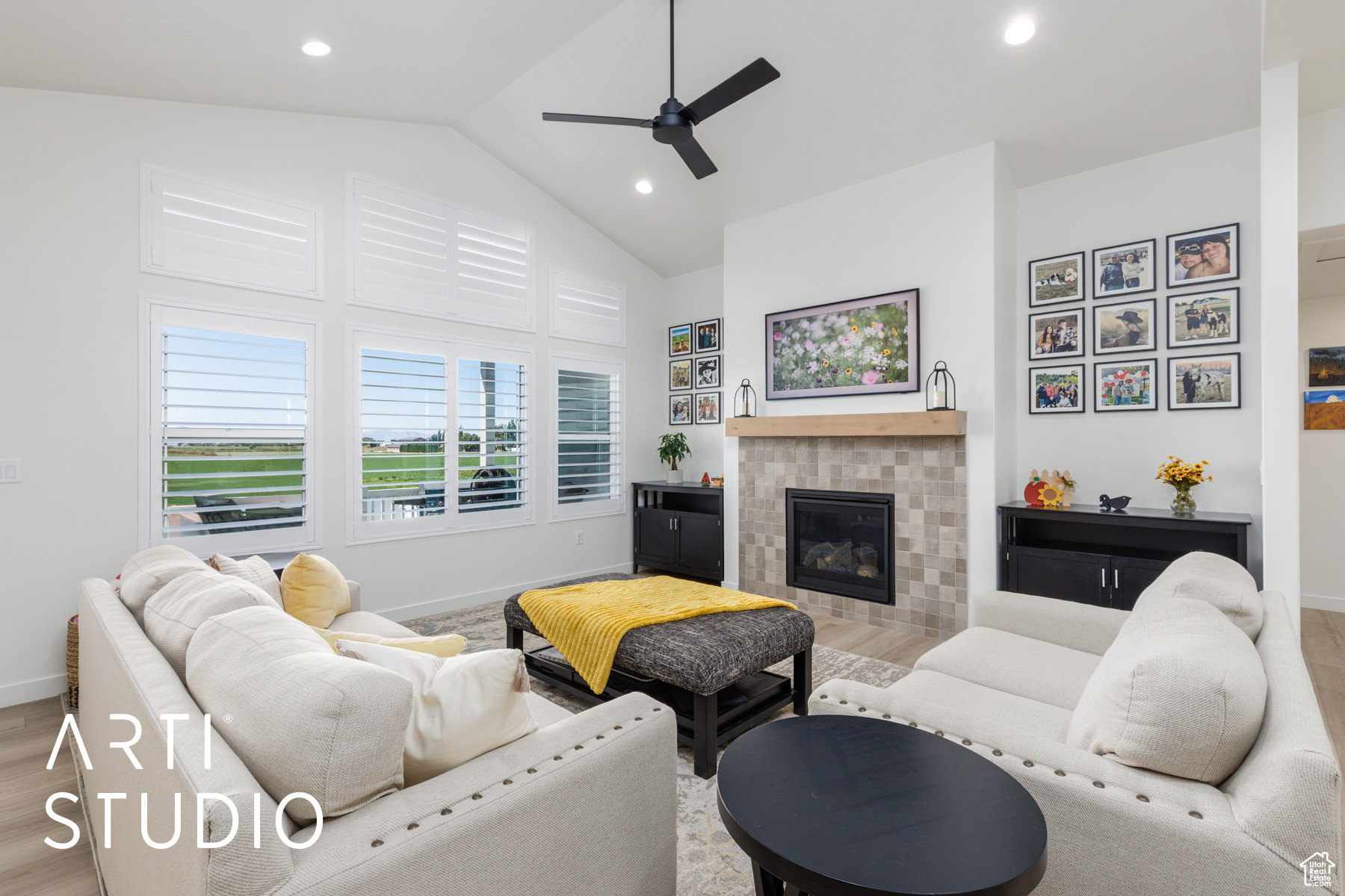 RIVER CROSSING - Residential