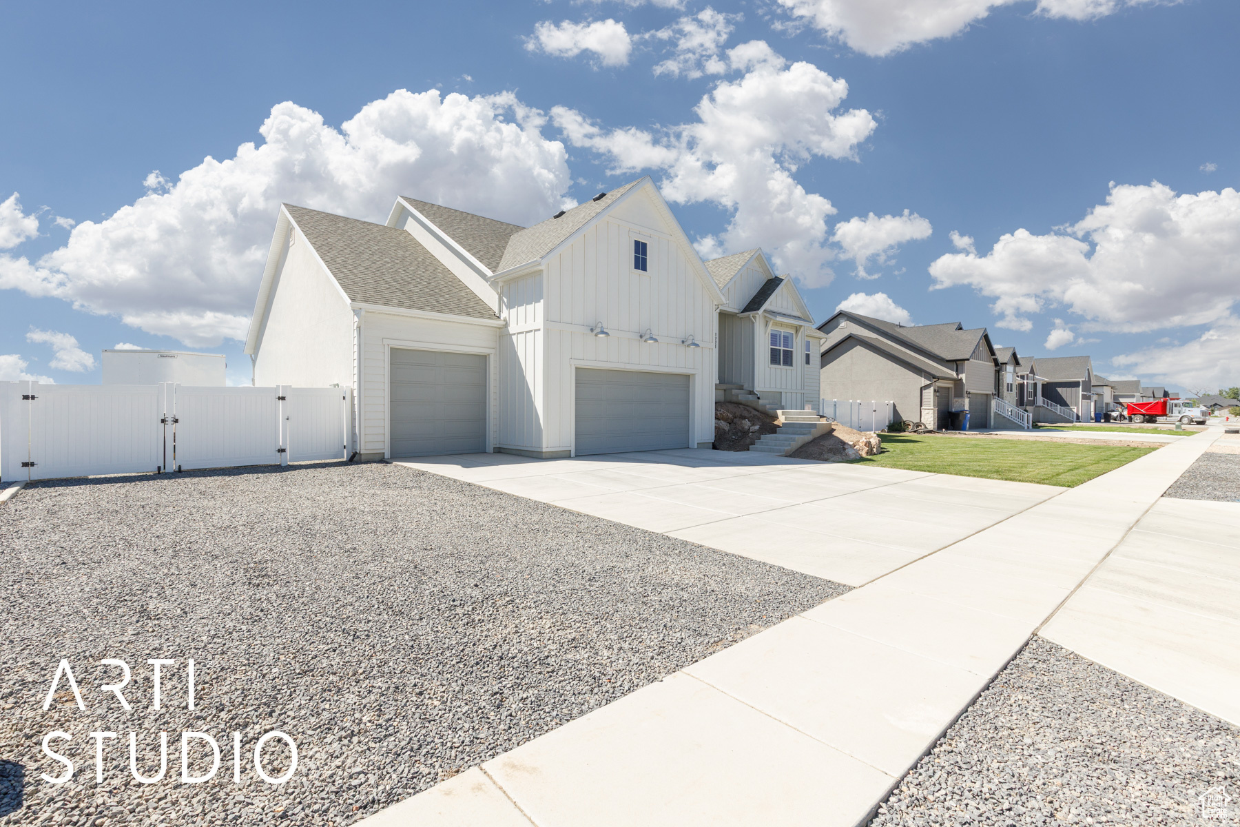 RIVER CROSSING - Residential