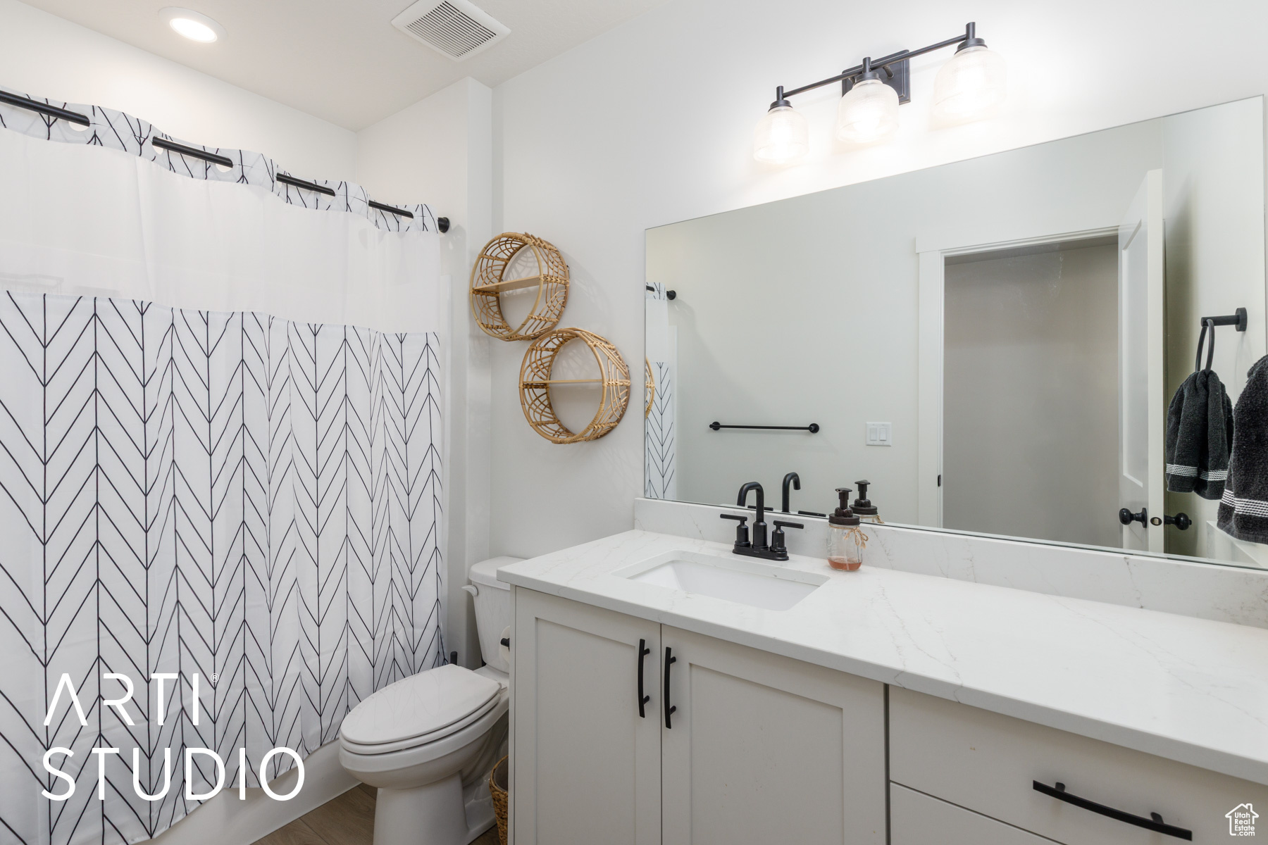 RIVER CROSSING - Residential