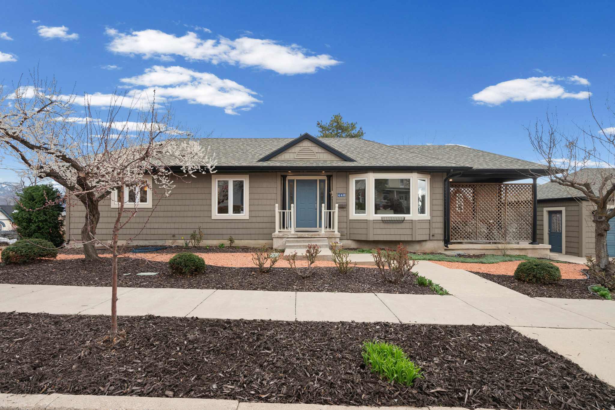 AVENUES - Residential