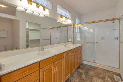 Tiny photo for 290 E 450 S, Hyde Park, UT 84318 (MLS # 2124692)