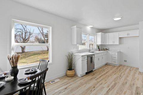 Tiny photo for 324 N 100 E, Tooele, UT 84074 (MLS # 2132486)