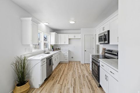 Tiny photo for 324 N 100 E, Tooele, UT 84074 (MLS # 2132486)