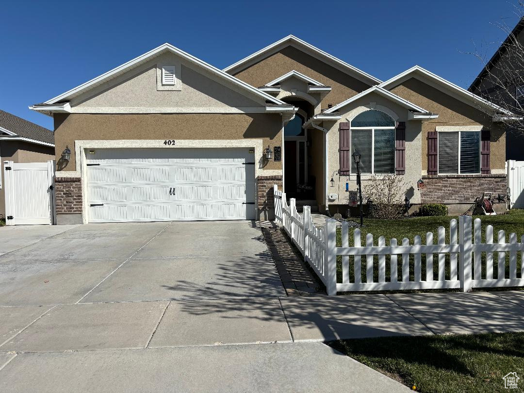 402 W Diamant Ln, Tooele, Utah image 2
