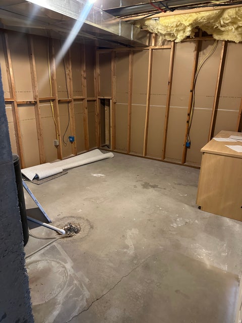 Tiny photo for 6728 W OAK VISTA DR, West Jordan, UT 84081 (MLS # 2181683)