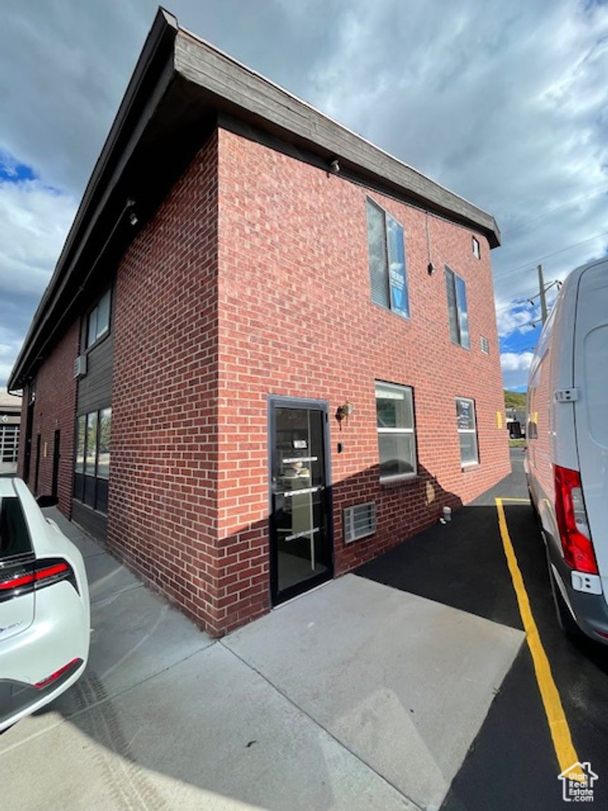Compark Plaza.  Includes all Cam Fees, Gas, Electrical and TDaxes.  Fantastic Office/Storage/business Park.  Best location in Park City across the street from the Bone Yard.  Ton of exposure and traffic.  Call 801-277-3900