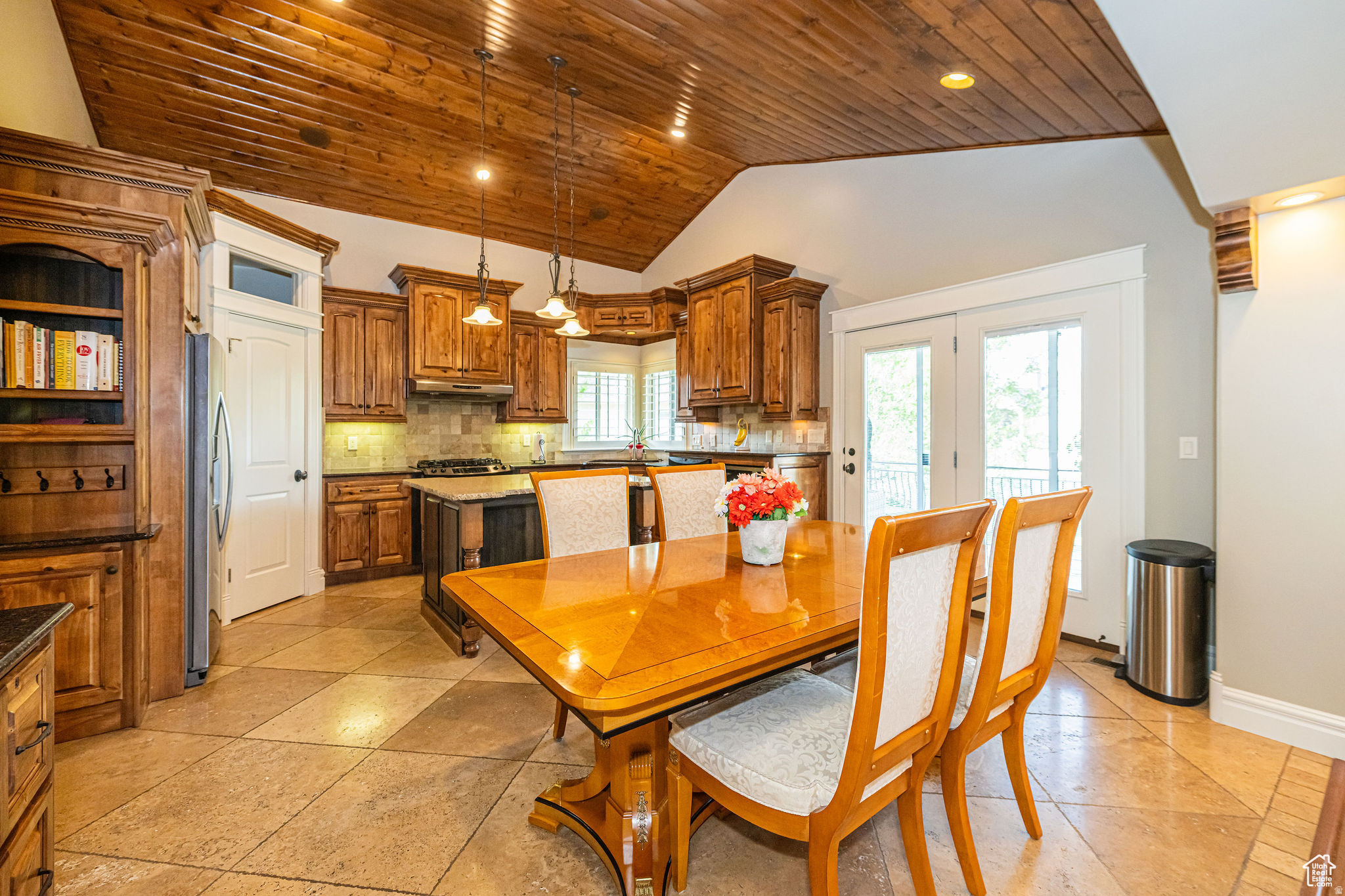 WINDSOR FARMS - Residential