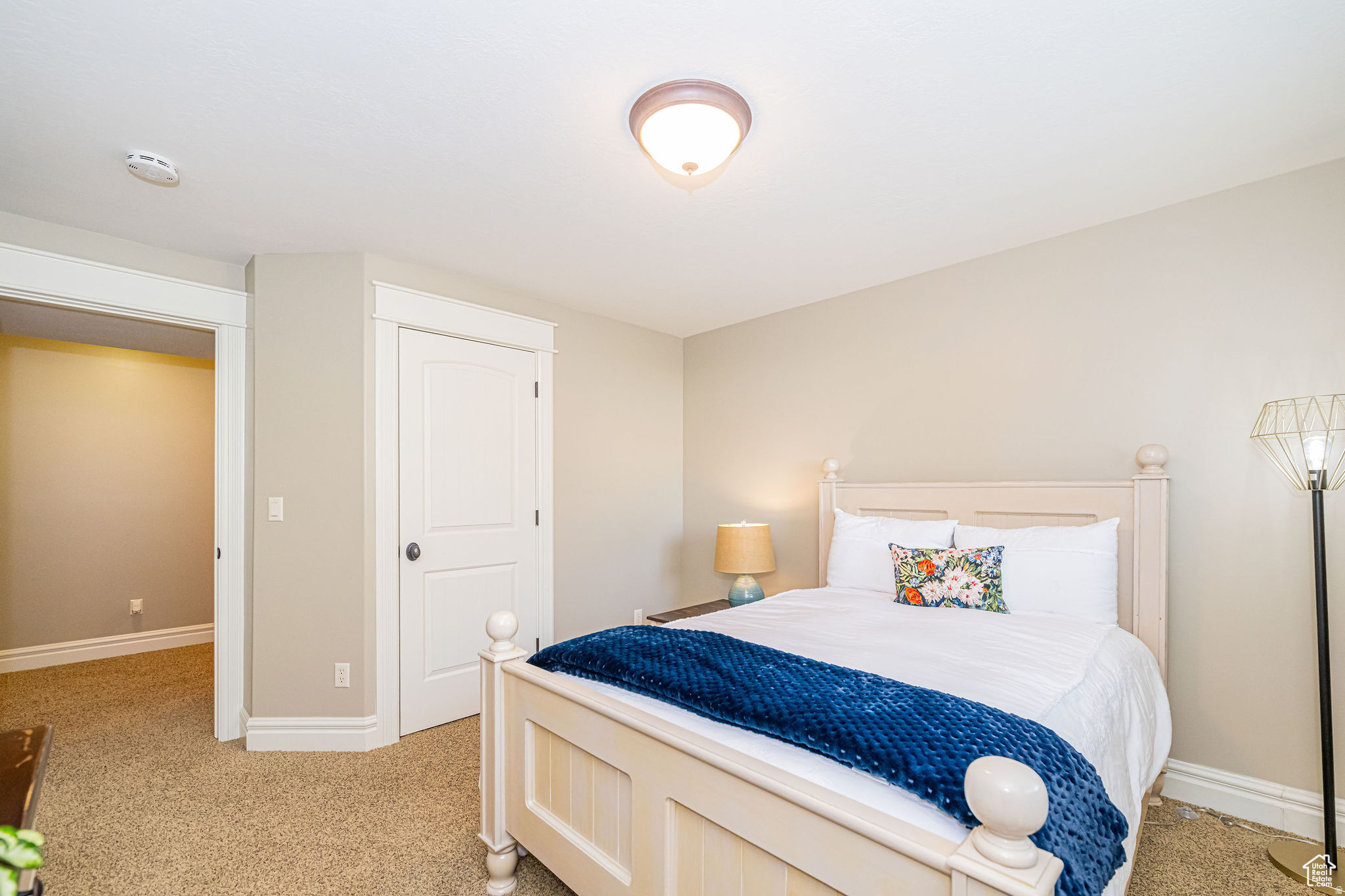 WINDSOR FARMS - Residential