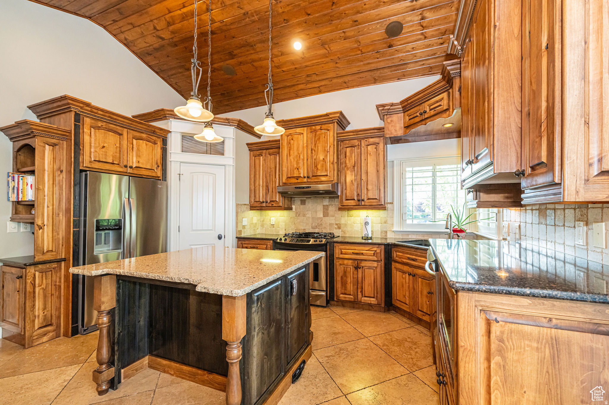 WINDSOR FARMS - Residential