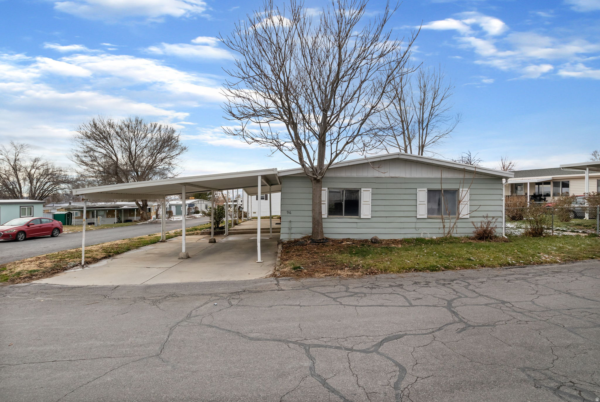 LAKEVIEW ESTATES - Residential