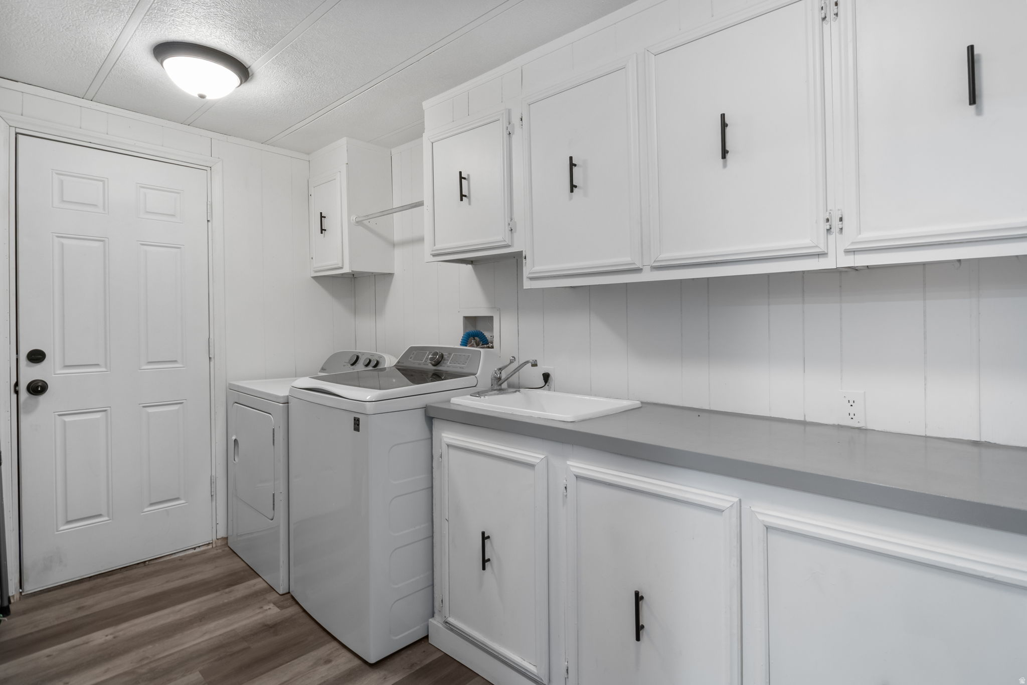 LAKEVIEW ESTATES - Residential