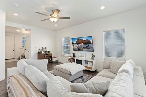 Tiny photo for 7168 N SILVER SPRING WAY E, Eagle Mountain, UT 84005 (MLS # 2152688)