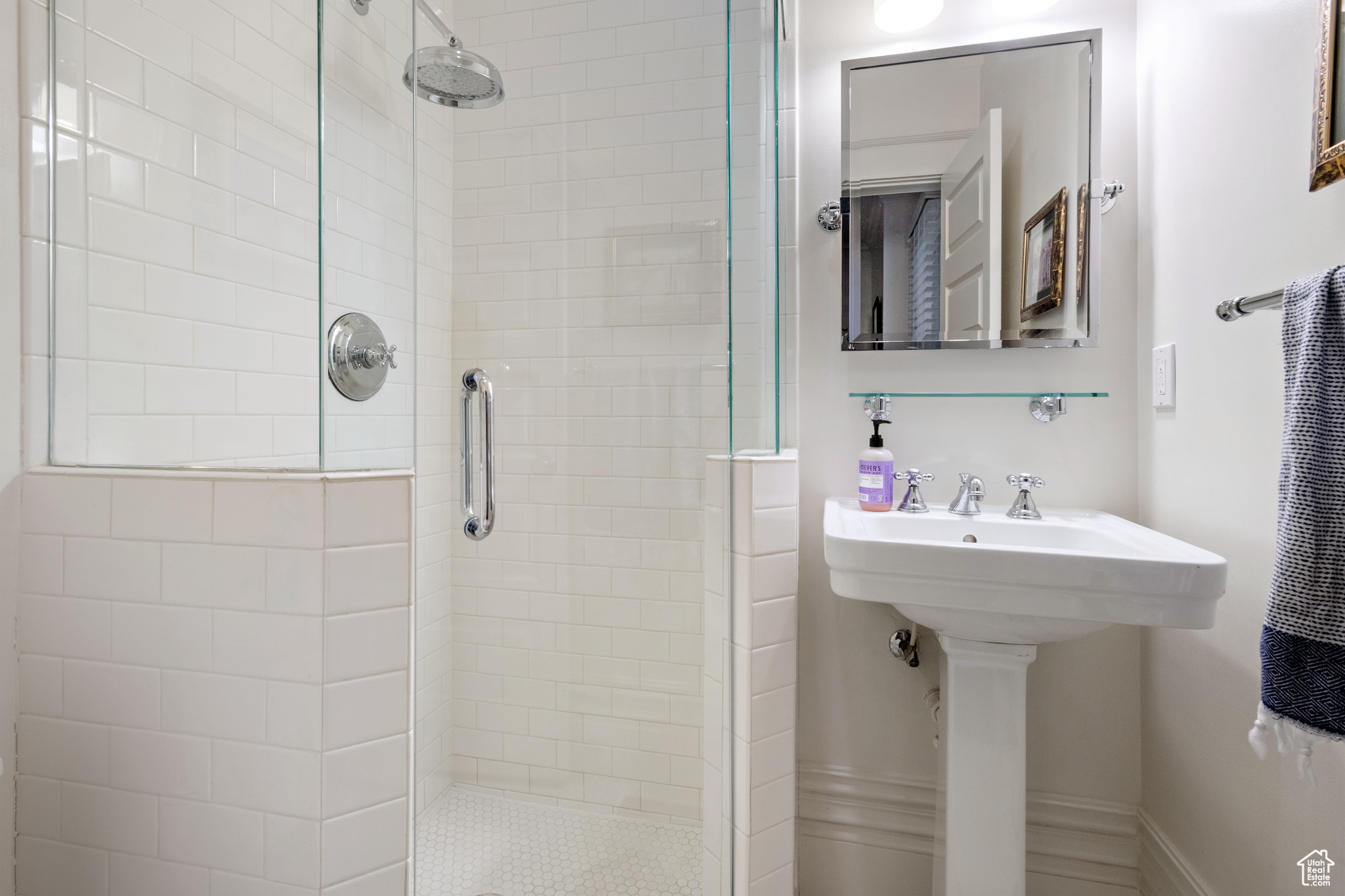 AVENUES - Residential