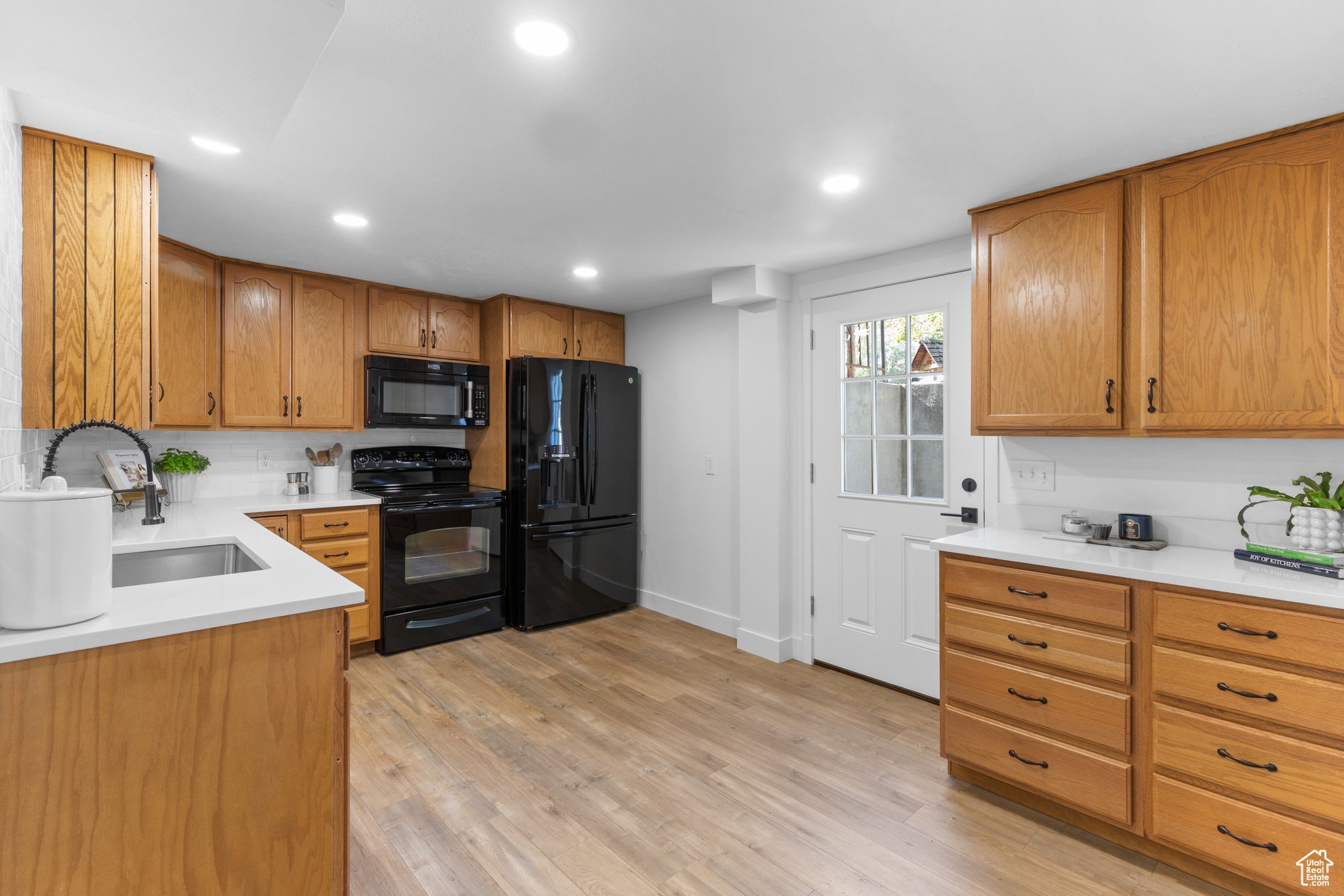 WILLOW CREEK - Residential