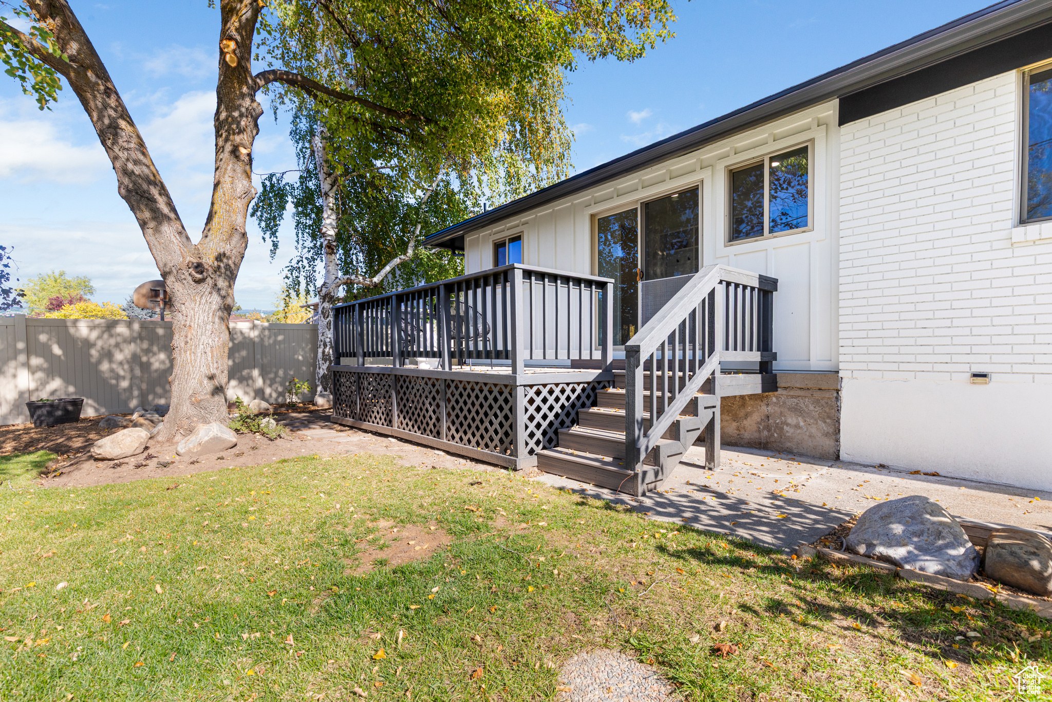 WILLOW CREEK - Residential