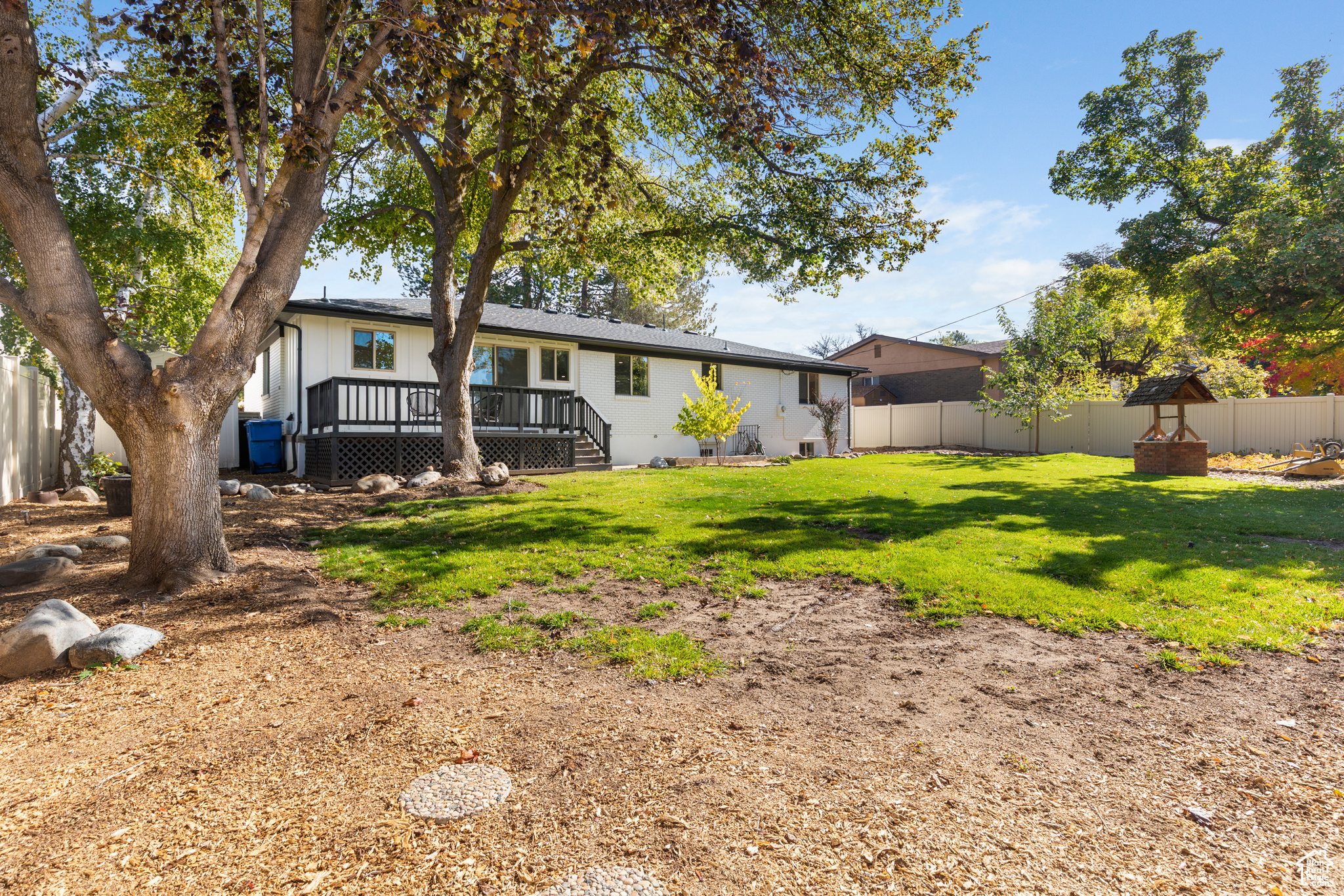 WILLOW CREEK - Residential