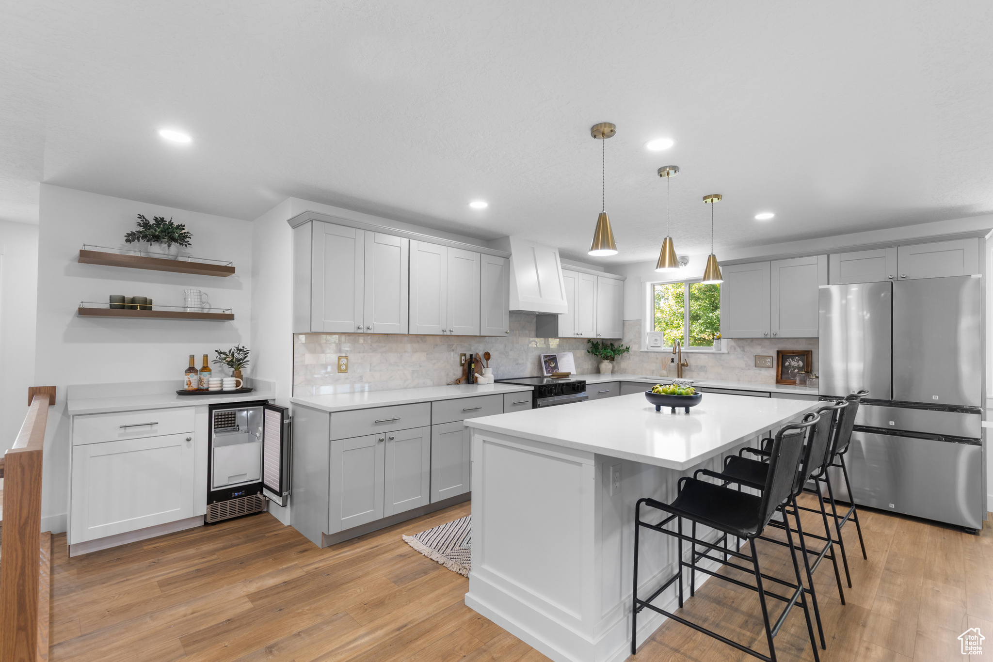 WILLOW CREEK - Residential