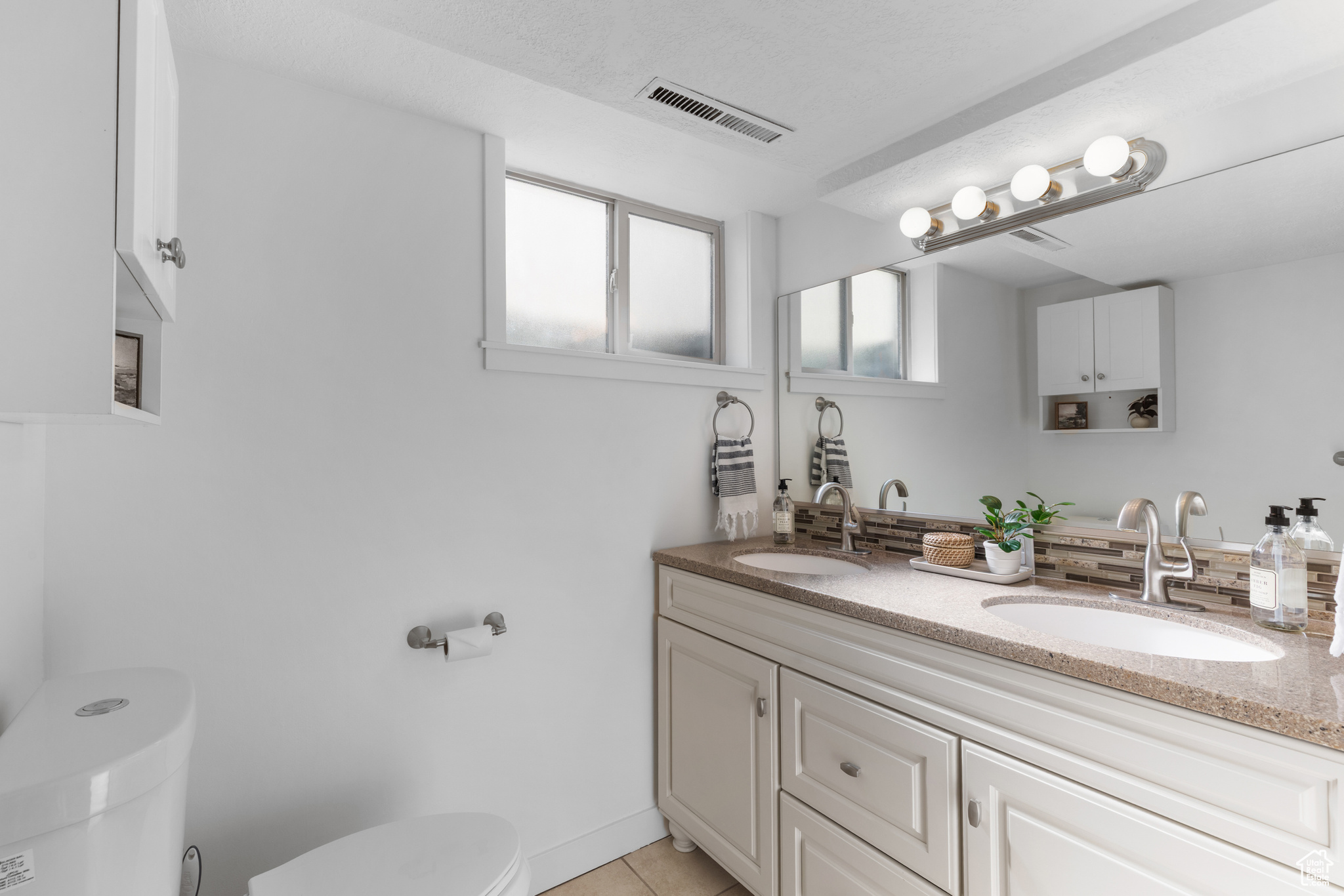 WILLOW CREEK - Residential