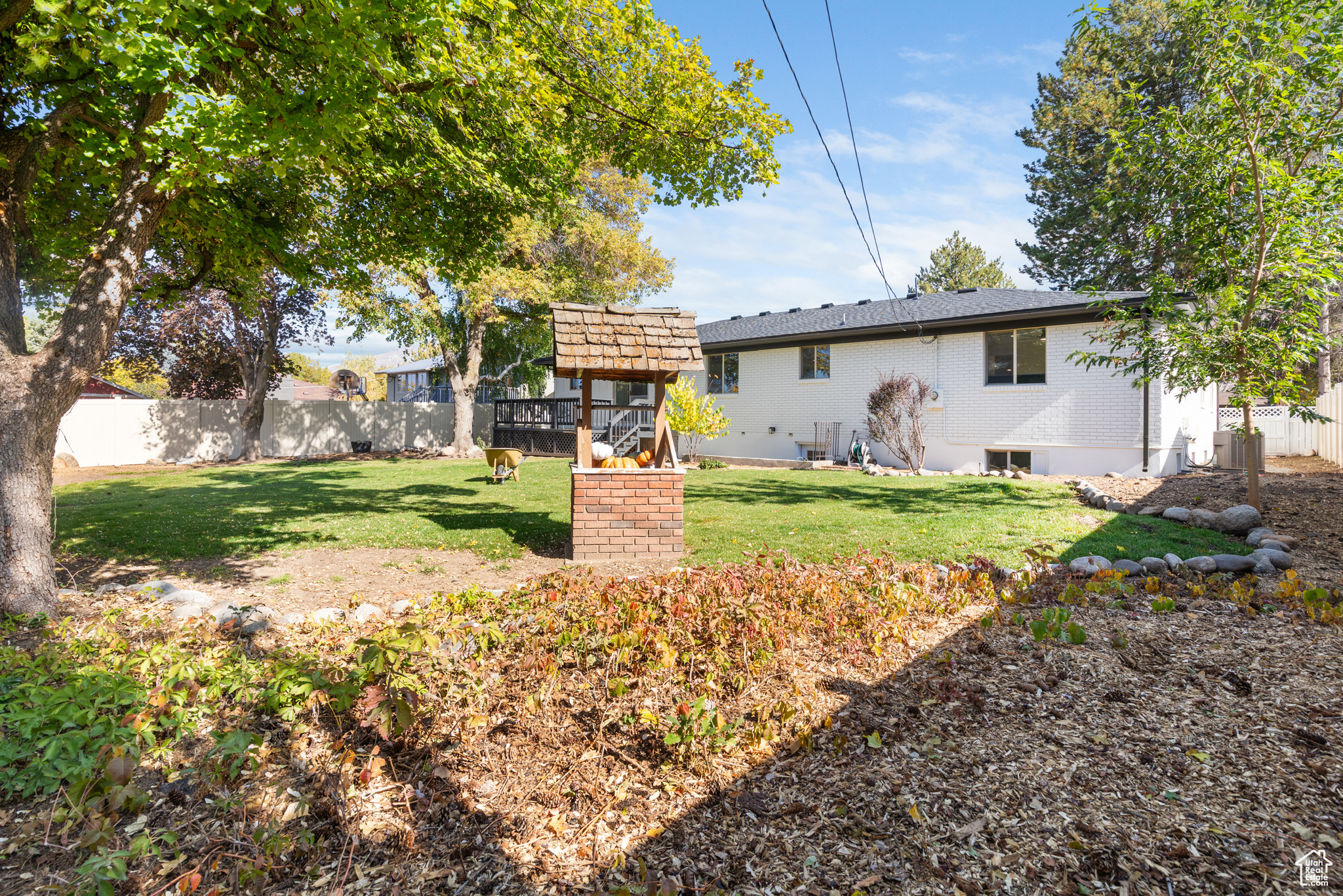 WILLOW CREEK - Residential