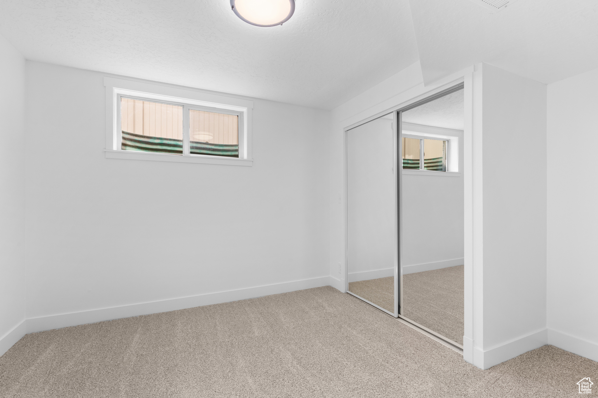 WILLOW CREEK - Residential