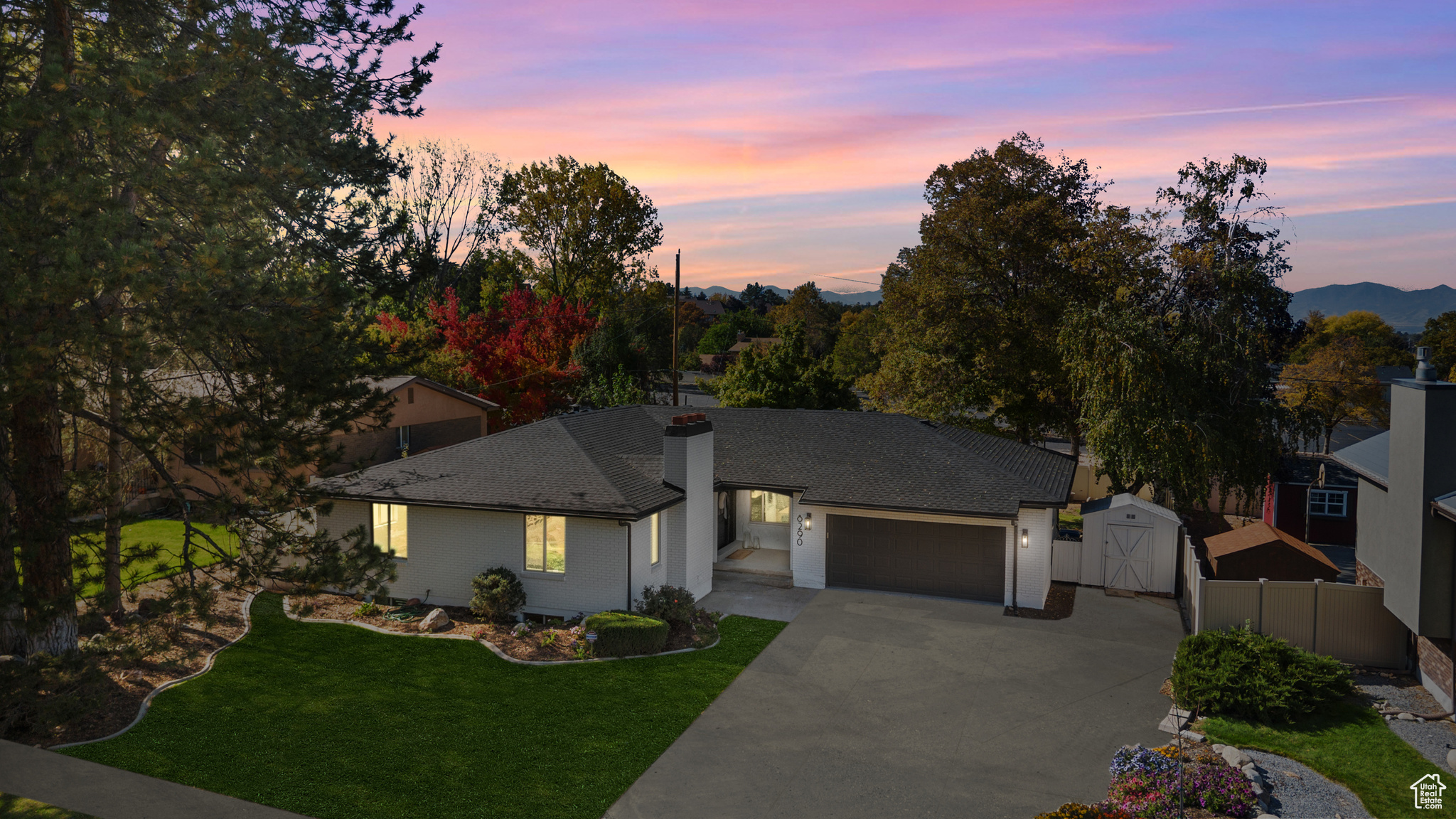 WILLOW CREEK - Residential