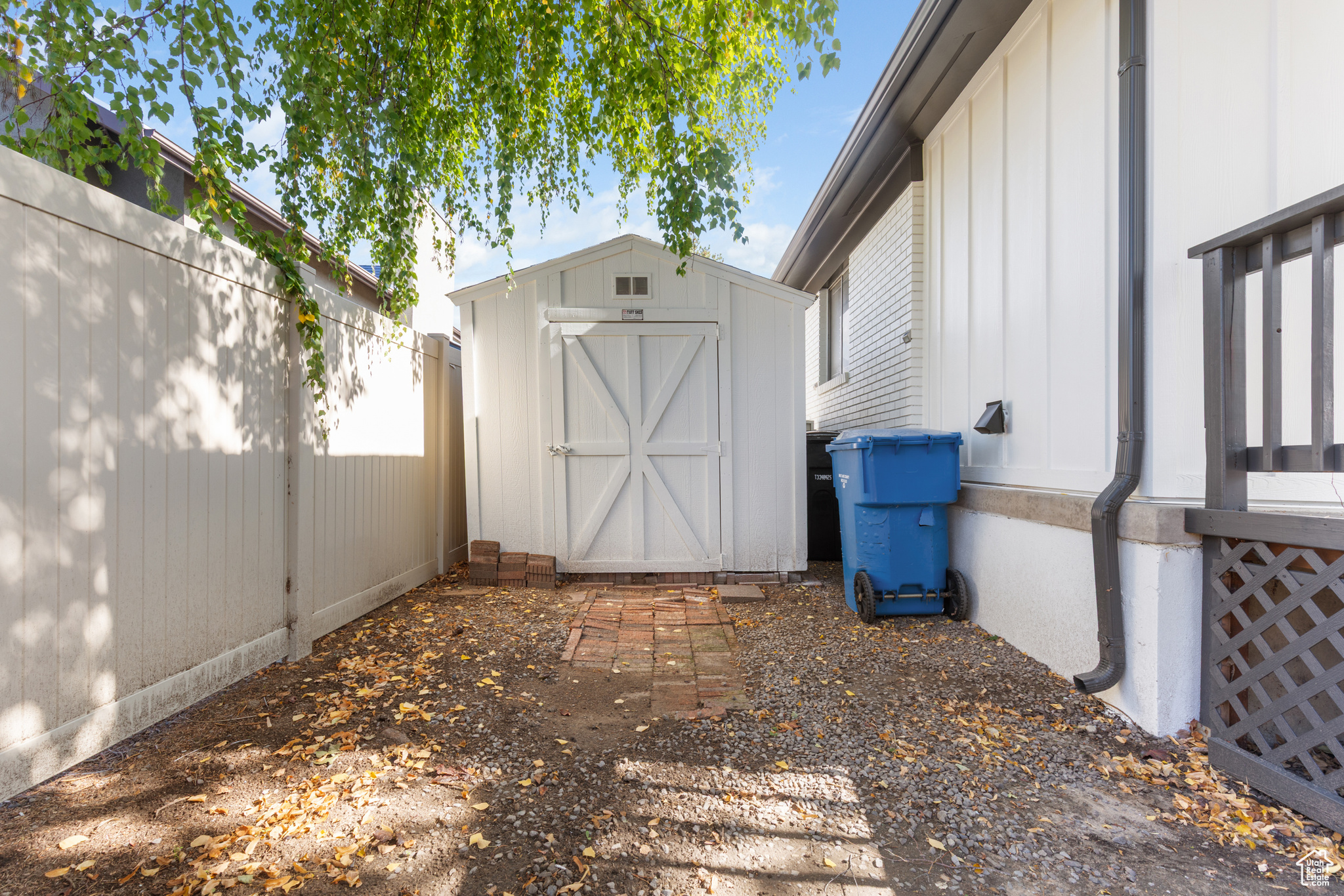 WILLOW CREEK - Residential