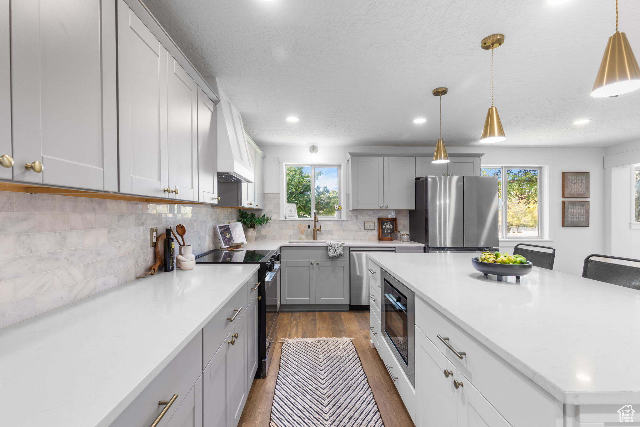 WILLOW CREEK - Residential