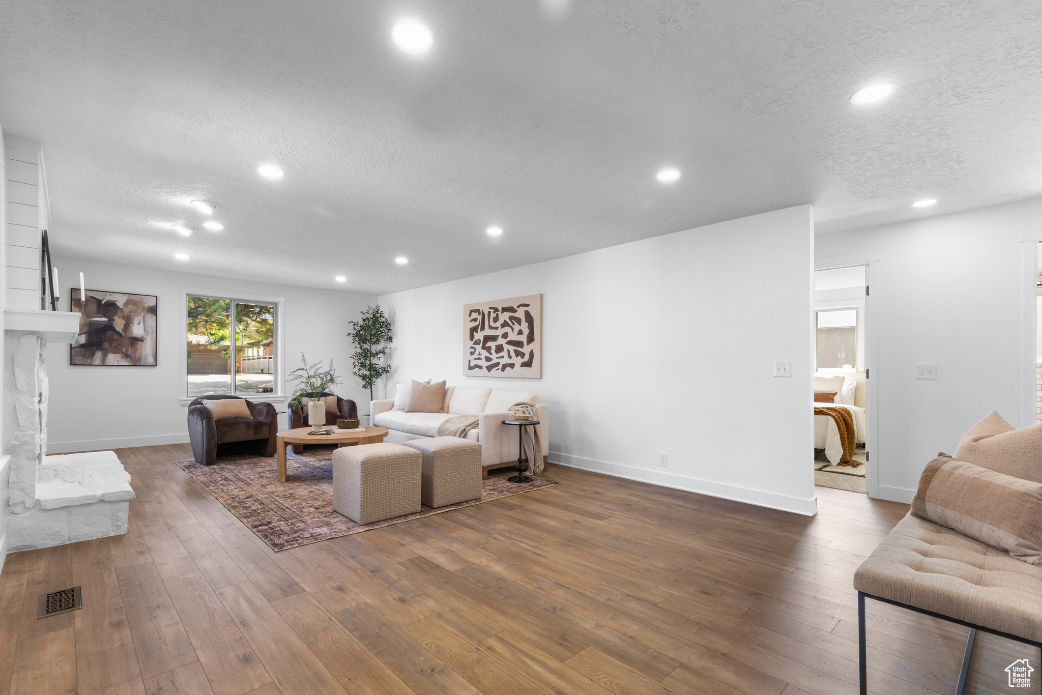 WILLOW CREEK - Residential