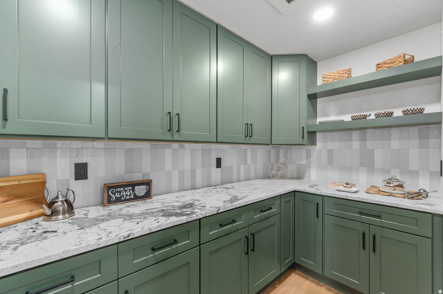 DORMONT ESTATES - Residential