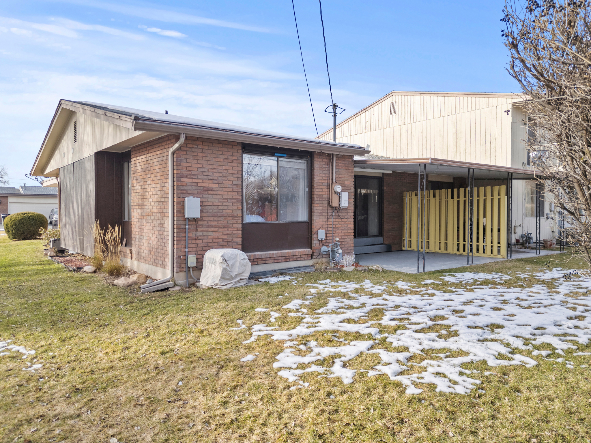 ASPEN CONDOS - Residential