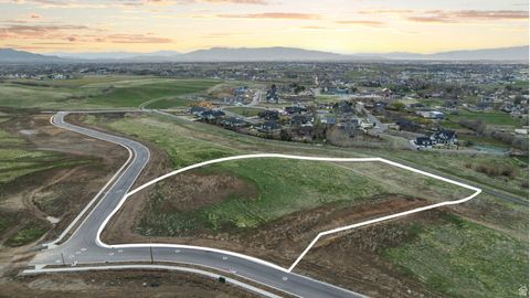 Tiny photo for 1974 S PRESERVE DR #56, Mapleton, UT 84664 (MLS # 2077098)