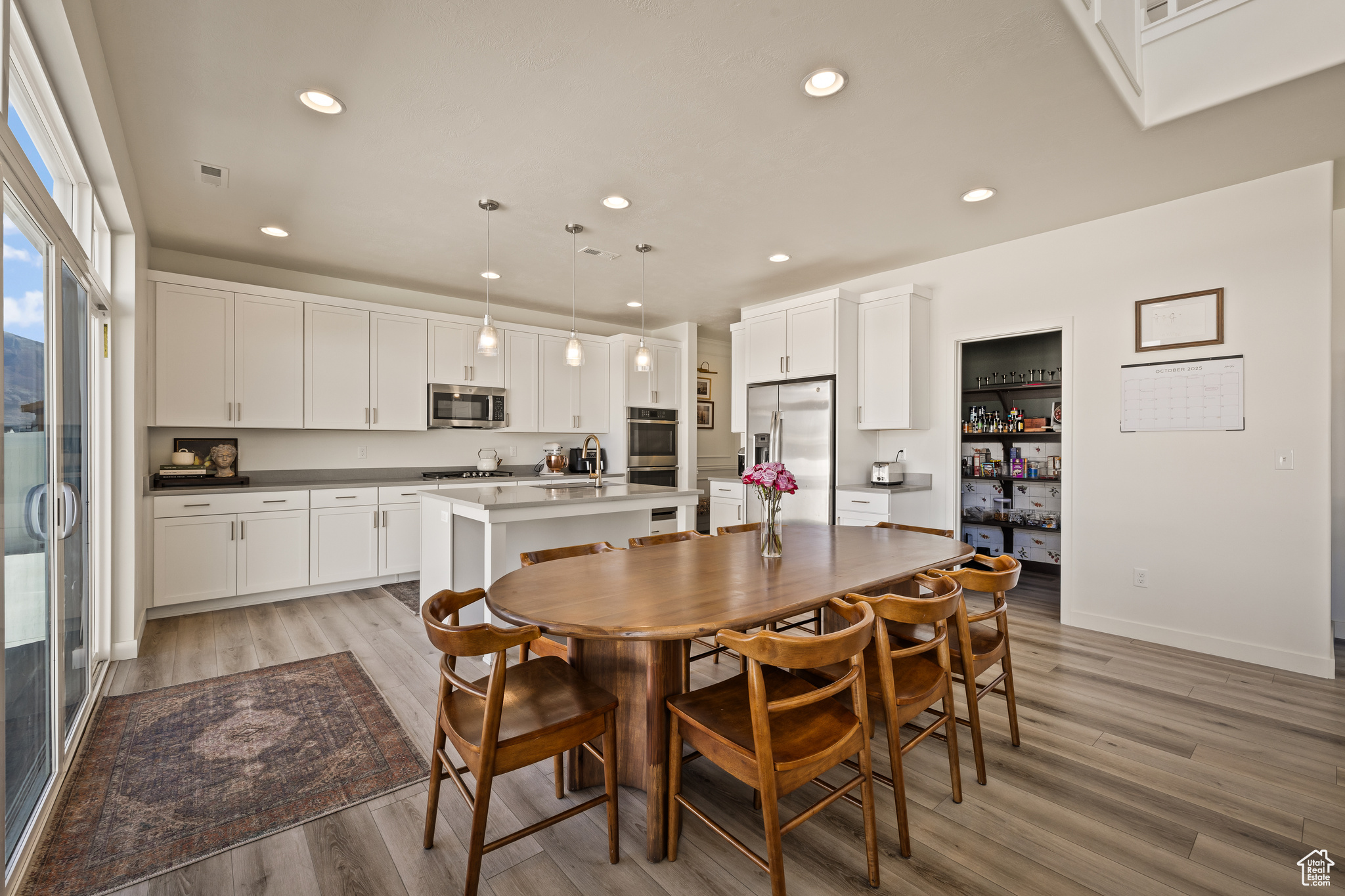 LAKESHORE - Residential