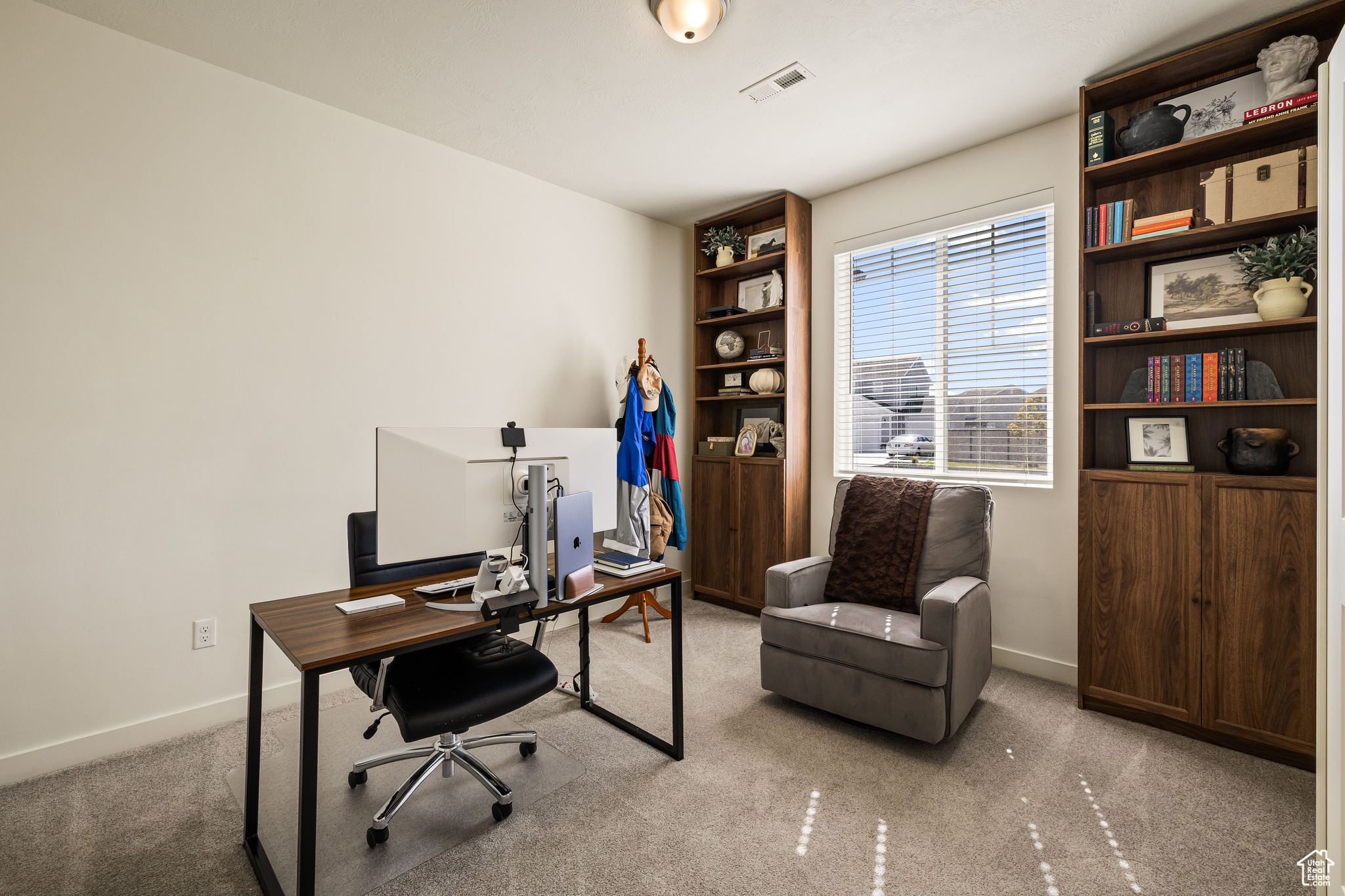 LAKESHORE - Residential