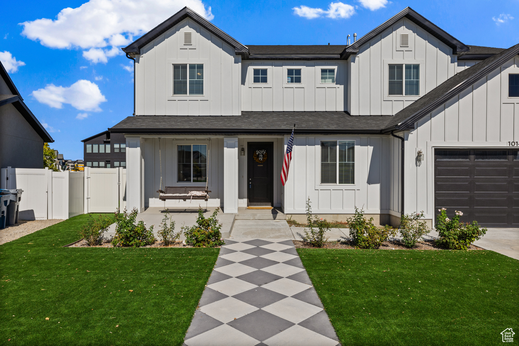 LAKESHORE - Residential