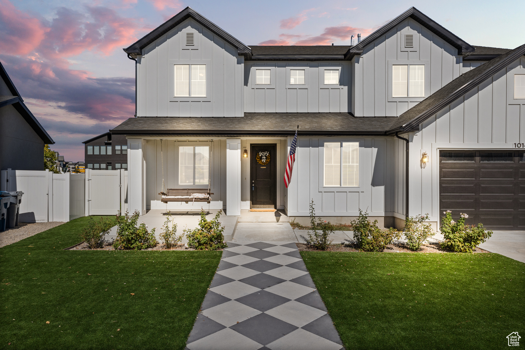 LAKESHORE - Residential