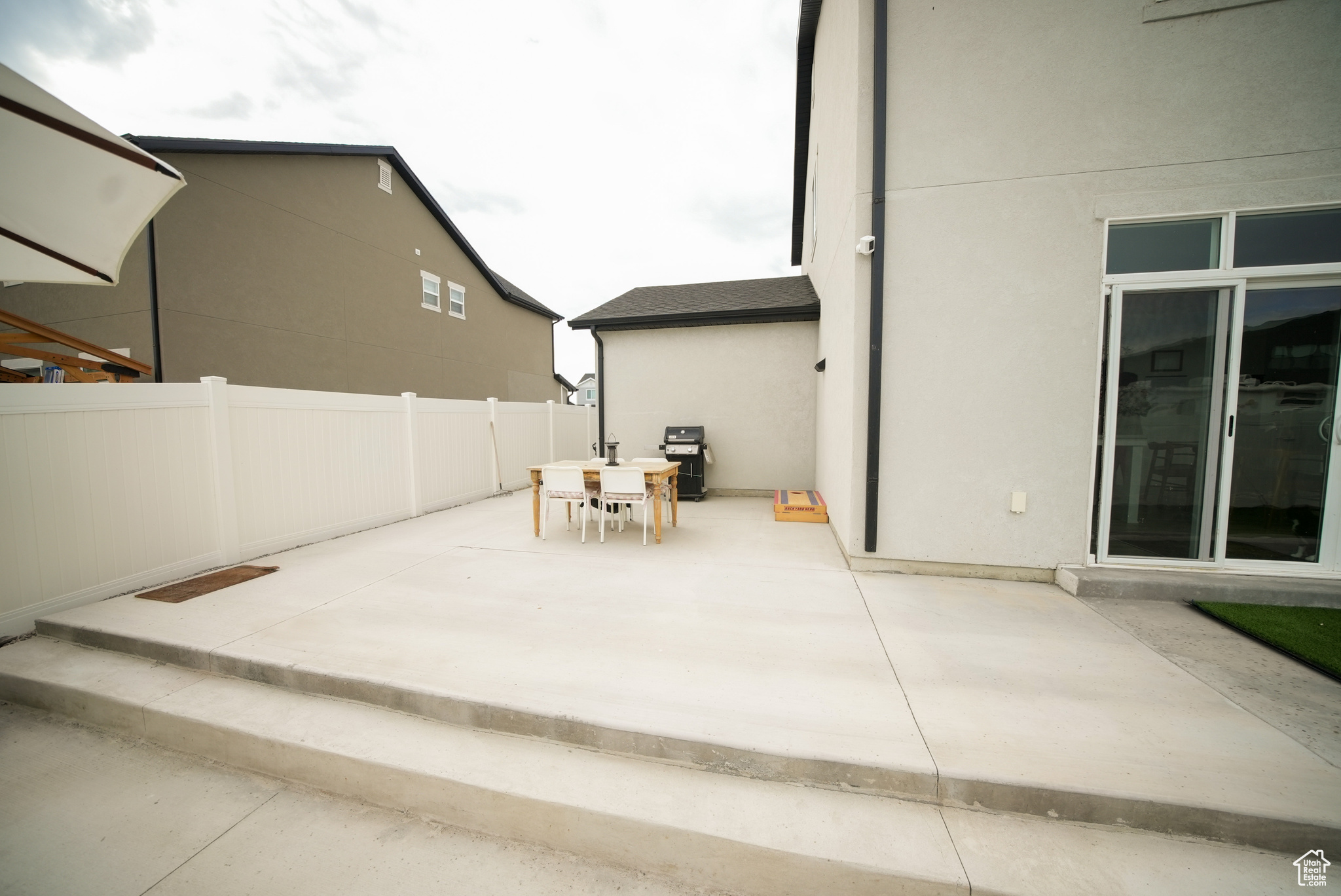 LAKESHORE - Residential