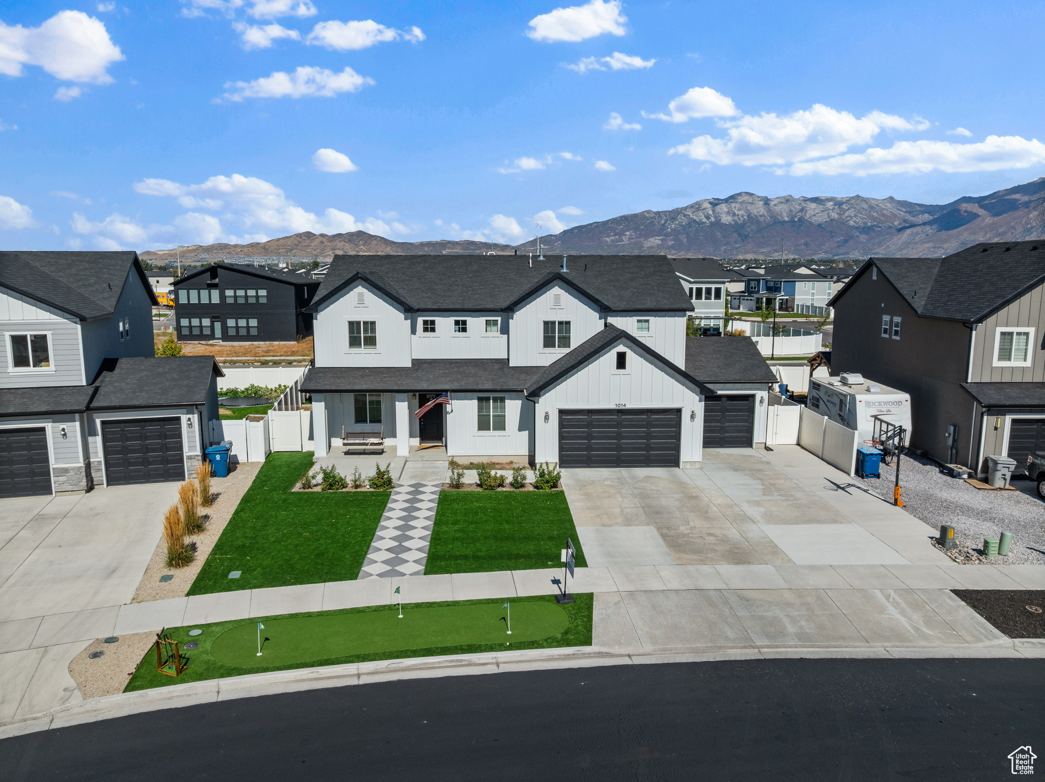 LAKESHORE - Residential