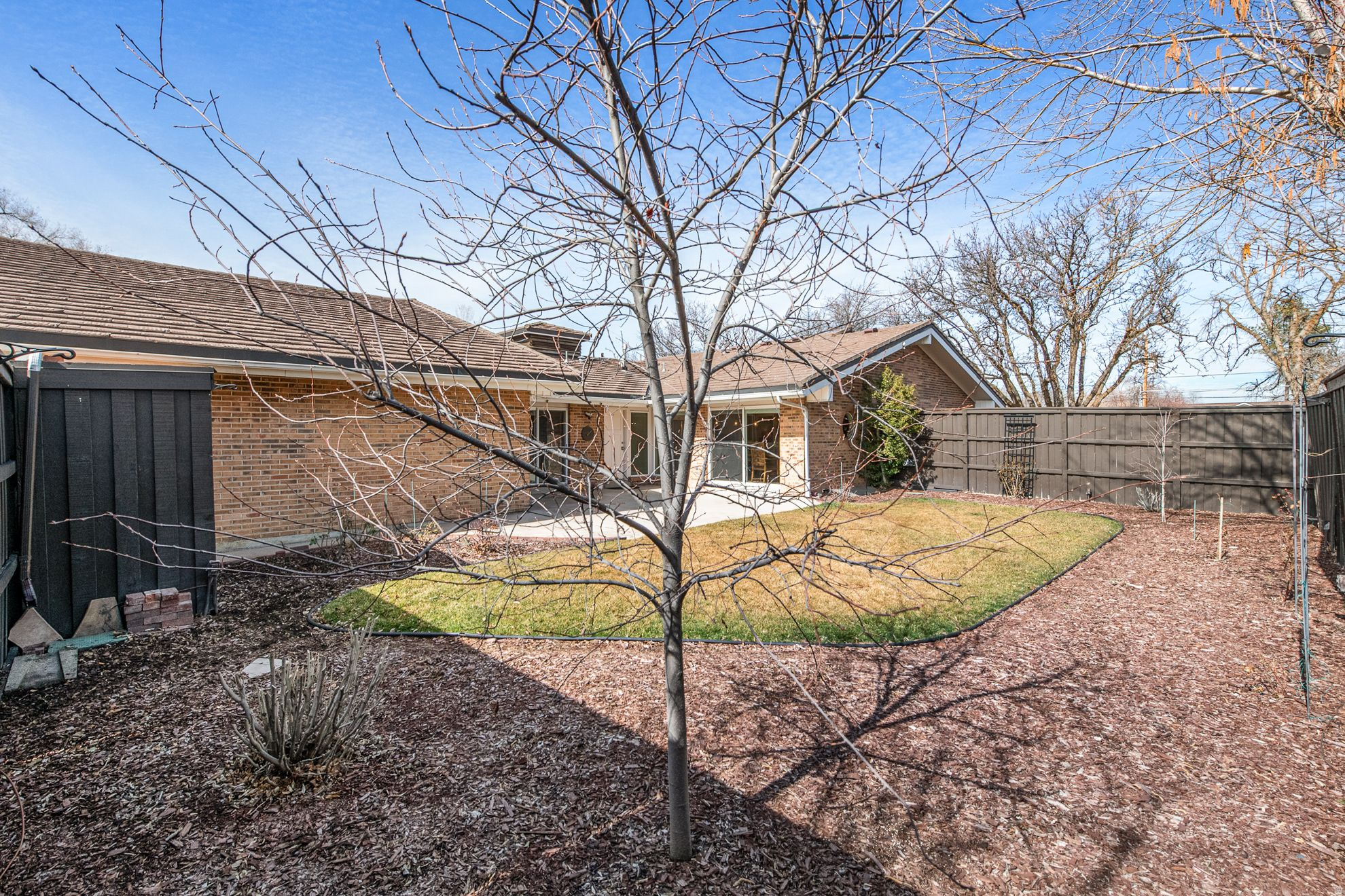 THREE FOUNTAINS - Residential