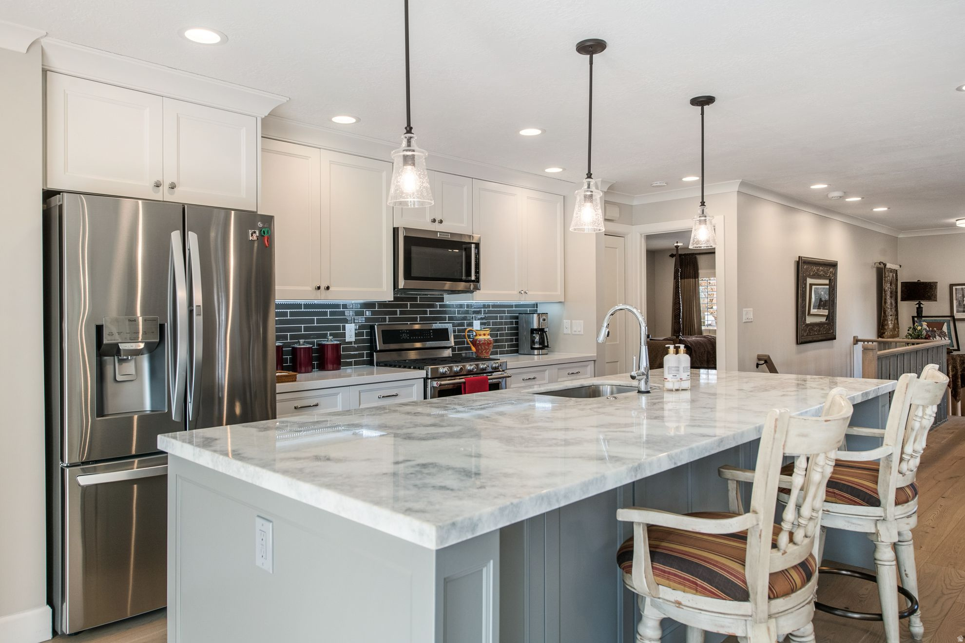 THREE FOUNTAINS - Residential