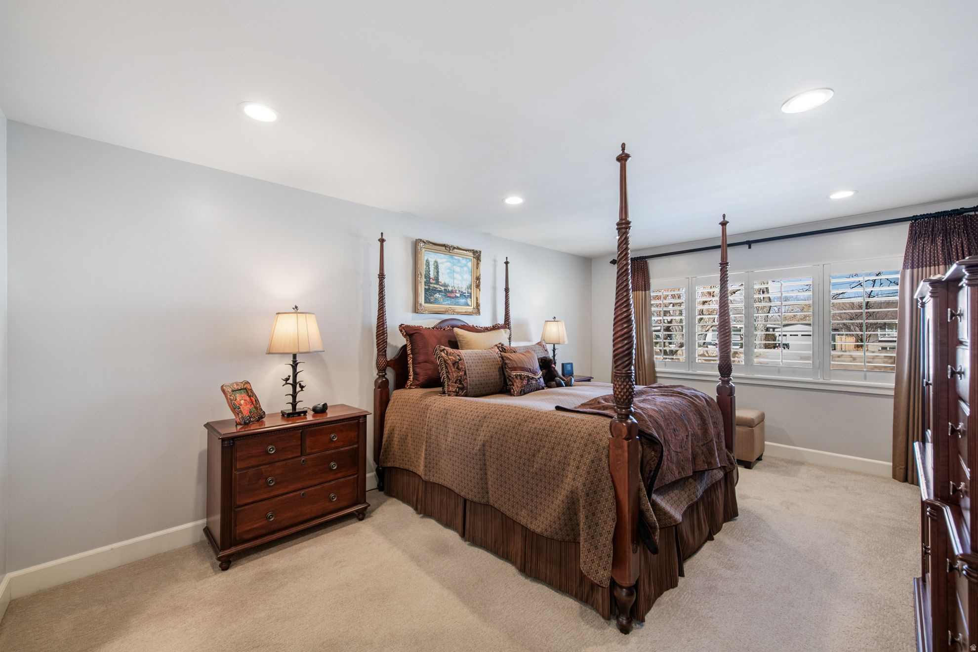 THREE FOUNTAINS - Residential