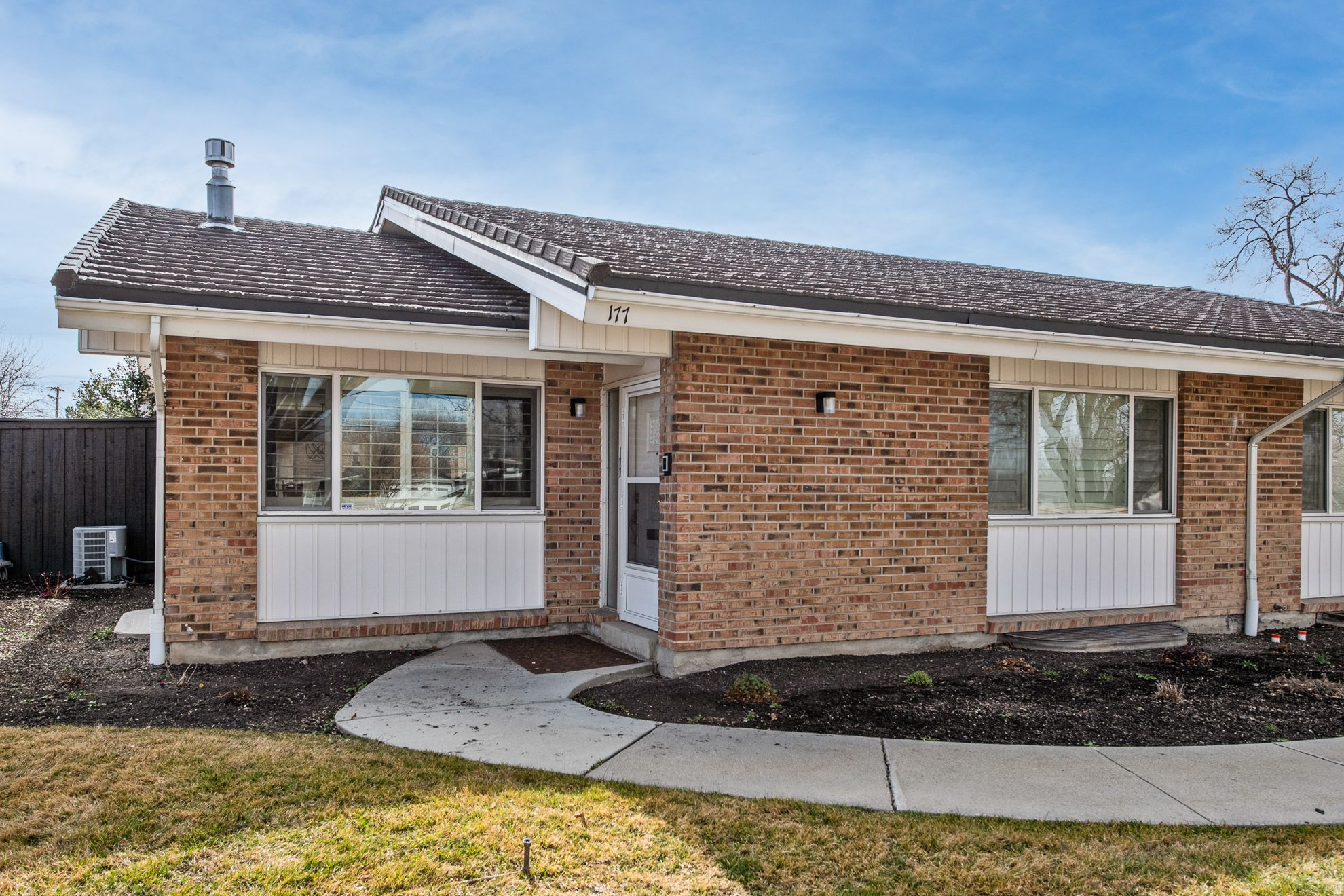 THREE FOUNTAINS - Residential