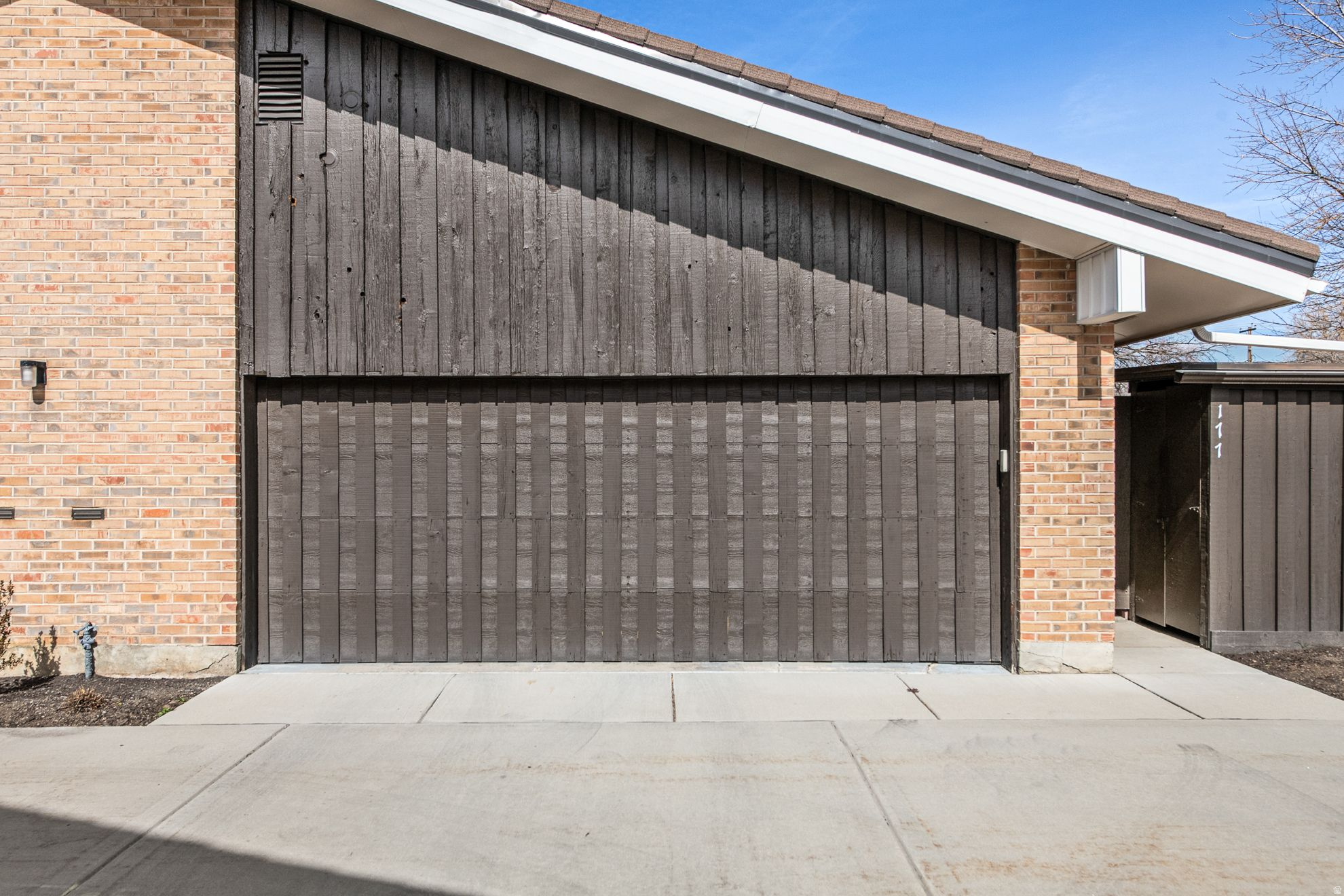 THREE FOUNTAINS - Residential