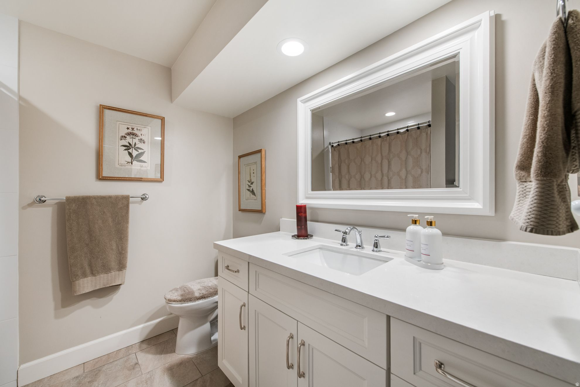 THREE FOUNTAINS - Residential