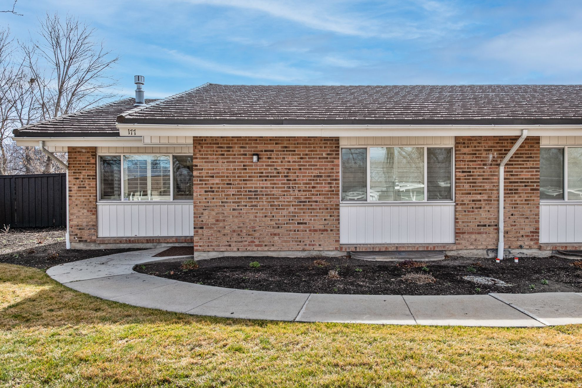 THREE FOUNTAINS - Residential