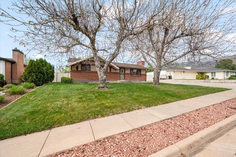 Tiny photo for 637 CHERRYWOOD RD, Kaysville, UT 84037 (MLS # 2148762)