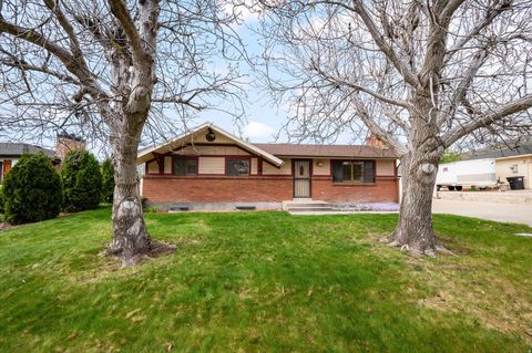 Tiny photo for 637 CHERRYWOOD RD, Kaysville, UT 84037 (MLS # 2148762)