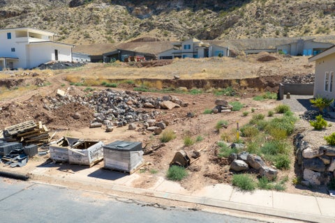 Tiny photo for 414 N 200 E #26, La Verkin, UT 84745 (MLS # 2158941)