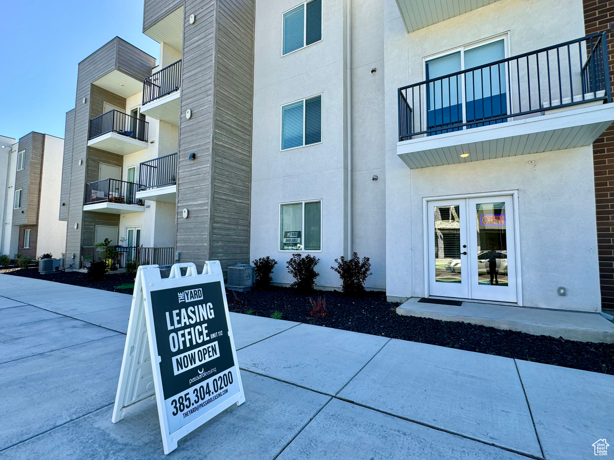 THE YARD - Residential Income