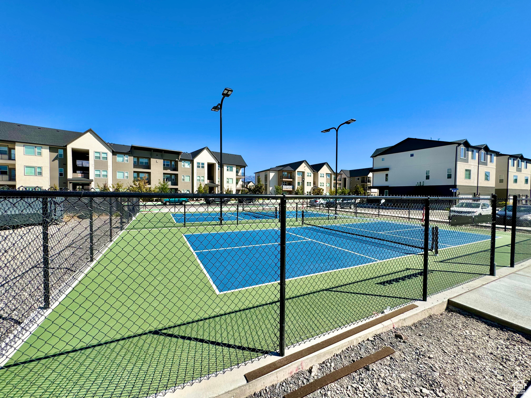 THE YARD - Residential Income